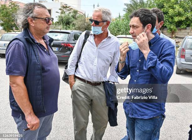 The Councillor for Health of the Sicilian Region Ruggero Razza with Guido Bertolaso, and the mayor of Lampedusa Salvatore Martello today on the...