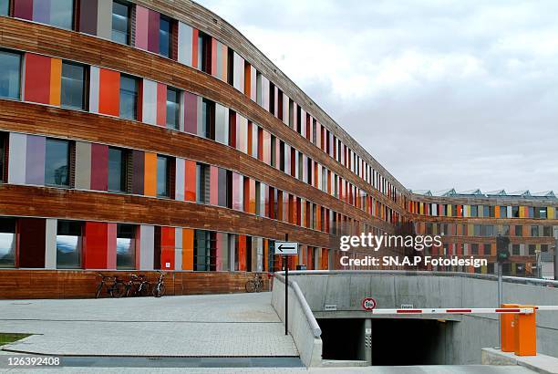 facade of building - dessau stockfoto's en -beelden