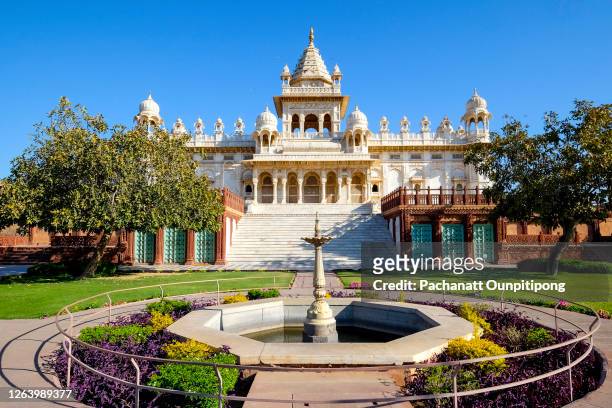 view of jaswant thada on a clear blue sky day in jodhpur, india - garden tomb stock pictures, royalty-free photos & images