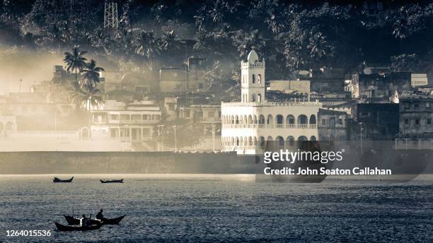 comoros, harbour and friday mosque in moroni - comores stock pictures, royalty-free photos & images