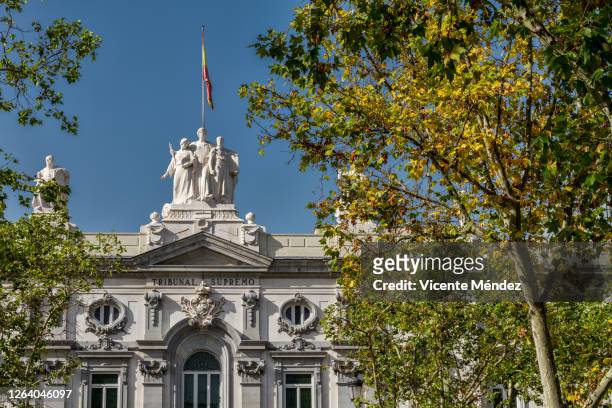facade of the supreme court of spain - spain fotografías e imágenes de stock