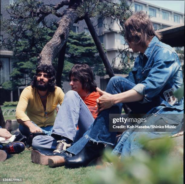 Beck Bogert And Appice, a band photo at a hotel in Tokyo, Japan, May 1973. Carmine Appice , Jeff Beck , Tim Bogert .