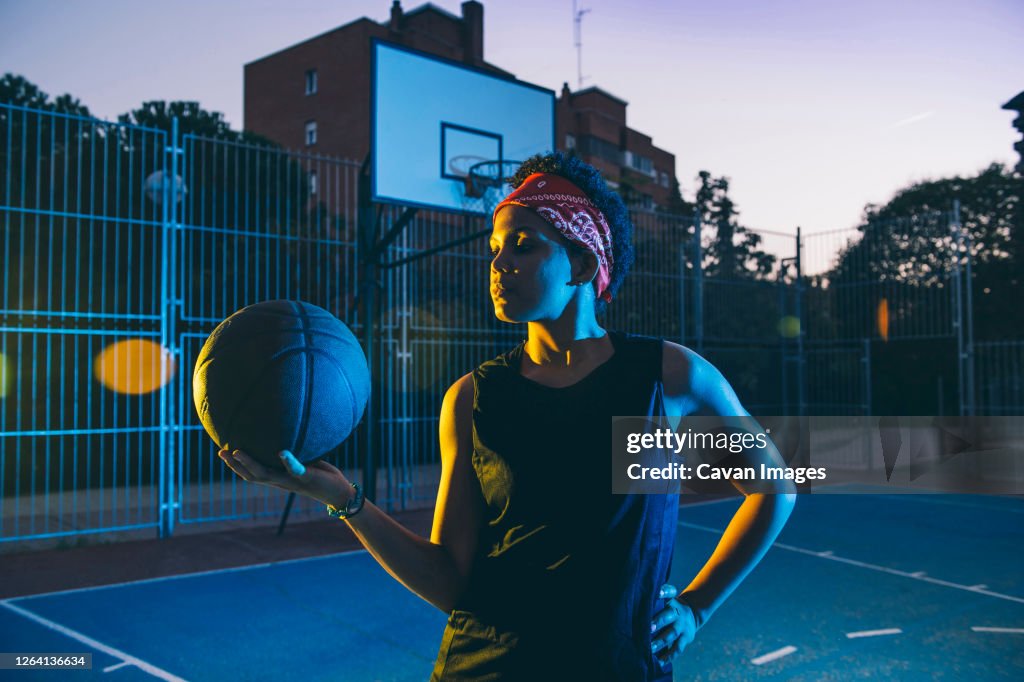 Latin and African women play basketball