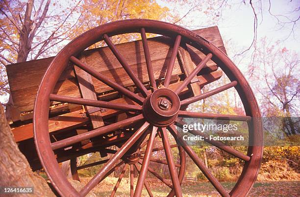 detail of wagon in autumn at the historical henry wick house - morristown new jersey ストックフォトと画像