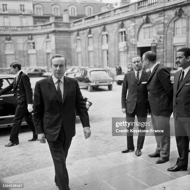 Michel Debré, membre du nouveau gouvernement, arrivant à l'Elysée le 24 juin 1969, Paris, France.