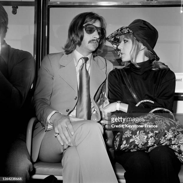 Ringo Starr et sa femme Maureen à Nice le 28 juin 1969, France.