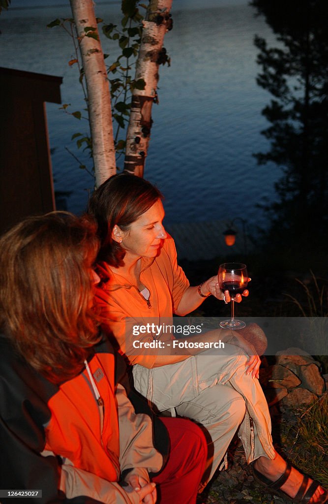 Women enjoying the life at the lake