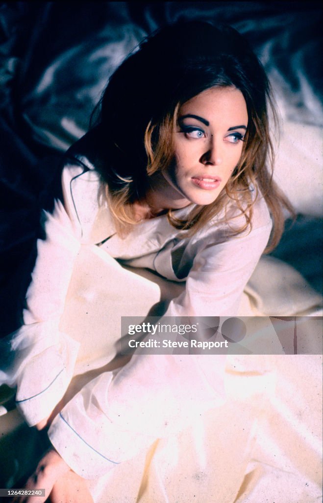 Kylie Minogue Films 'What Do I Have To Do' Video