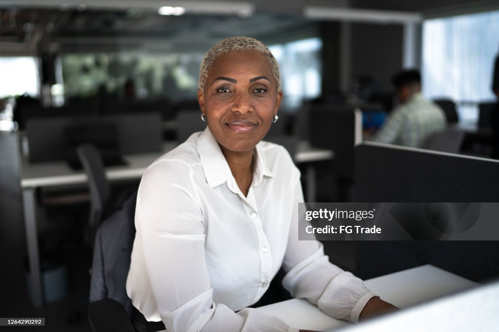 Portrait of a businesswoman in the office