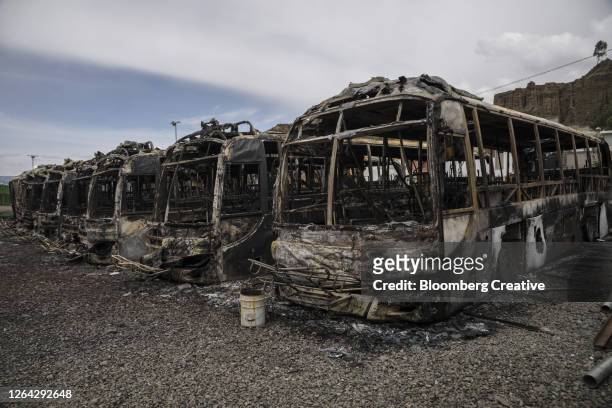 burnt buses - bus fire stock pictures, royalty-free photos & images