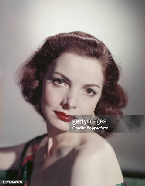 Scottish actress Elizabeth Sellars posed in July 1952.