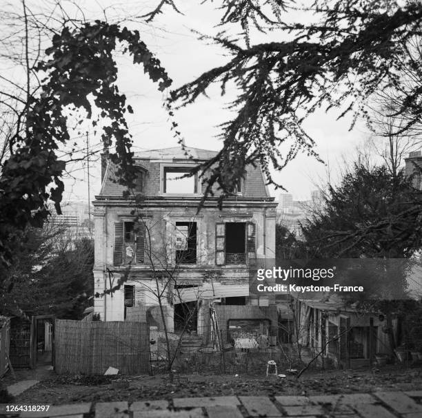 La maison de Lucette Destouches, née Lucie Almansor, veuve de Louis-Ferdinand Céline, à Meudon, France, le 21 février 1969.