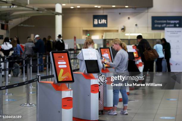 Jetstar Check In 253 Melbourne Jetstar Stock Photos, High-Res Pictures, and Images ...