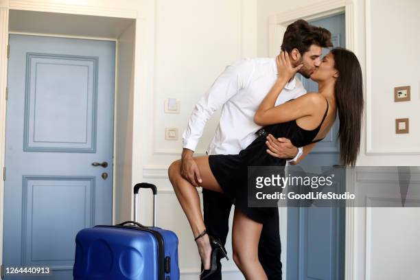 11,758 Passionate Kiss Photos and Premium High Res Pictures - Getty Images