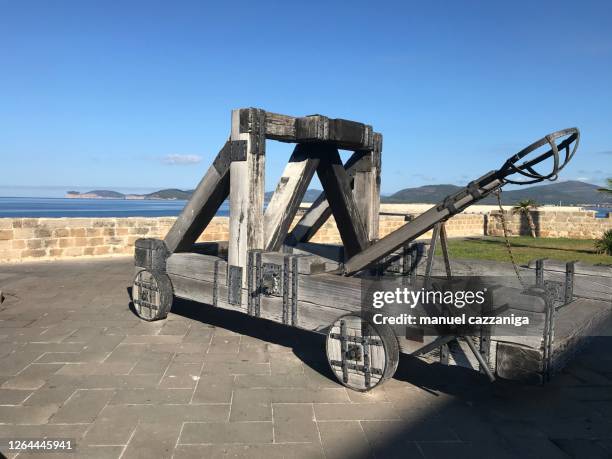 catapult at alghero, sardinia - slingshot foto e immagini stock