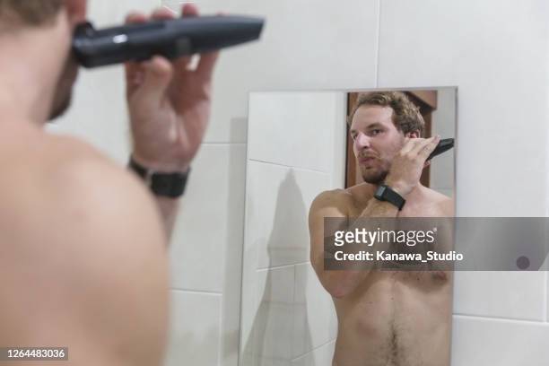 beard trimming from home - straight razor stock pictures, royalty-free photos & images