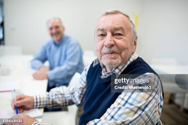 Senior Educating 2,670 Old Man Classroom Stock Photos, High-Res Pictures, and Images ...
