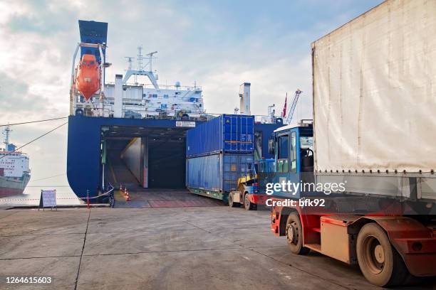 versand und trucking transport. - fähre stock-fotos und bilder