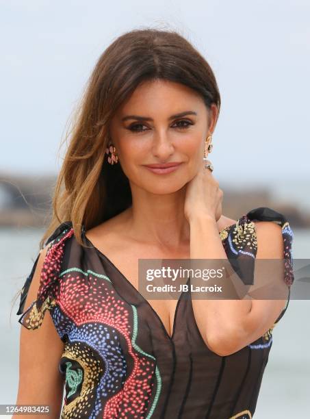 Spanish actress Penélope Cruz attends a photo call at Hotel du Palais during the 1st "Nouvelles vagues" International Biarritz Film Festival - Day...