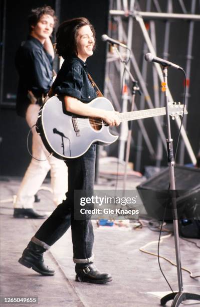 Texas, Sharleen Spiteri, Ally McErlaine, Torhout/Werchter Festival, Werchter, Belgium, 2 July 1989.