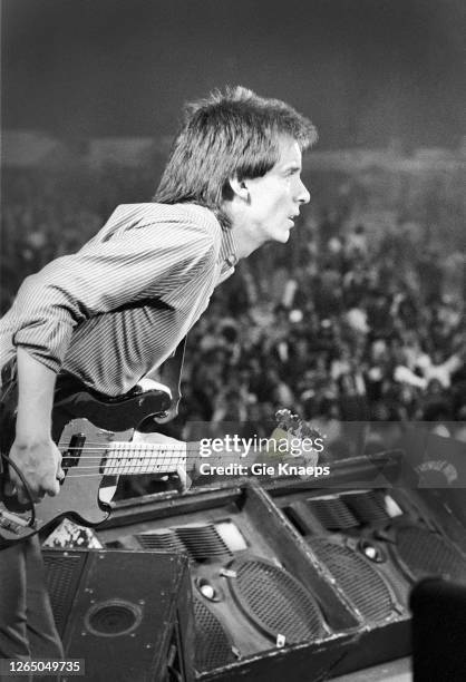 The Jam, Bruce Foxton, Pinkpop Festival, Landgraaf, Netherlands, 26 May 1980.