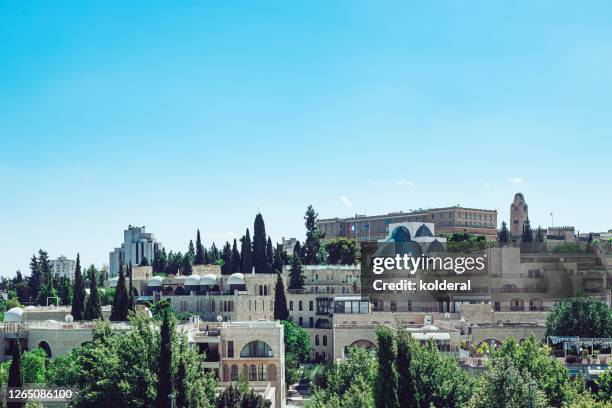 residential neighborhoods of jerusalem against blue sky - jerusalem skyline stock pictures, royalty-free photos & images