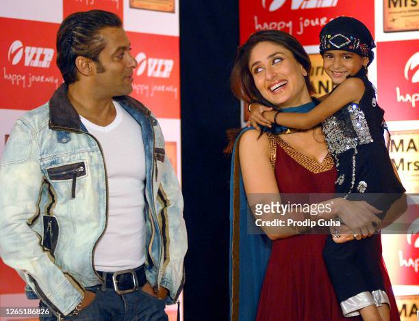 188 Salman Khan And Kareena Kapoor Photos and Premium High Res Pictures -  Getty Images