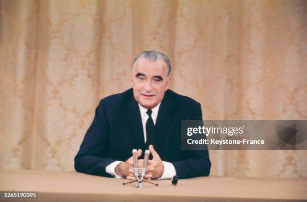 Le Président Pompidou pendant son discours à l'Elysée, à Paris, France en juin 1969.