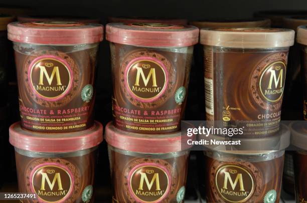 989 fotos e imágenes de Magnum Helado - Getty Images 989 fotos e imágenes de Magnum Helado - Getty Images