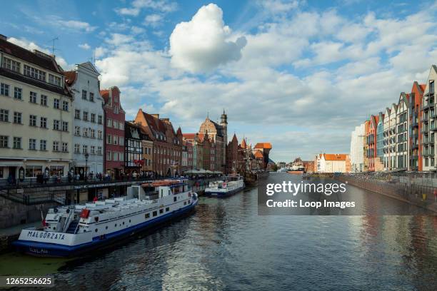 Summer afternoon on Motlawa river in Gdansk old town.