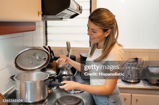 3,880 Pressure Cooker Stock Photos, High-Res Pictures, and Images - Getty  Images
