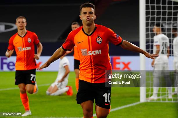 Junior Moraes of Shakhtar Donetsk celebrates after scoring his sides first goal during the UEFA Europa League Quarter Final between Shakhtar Donetsk...