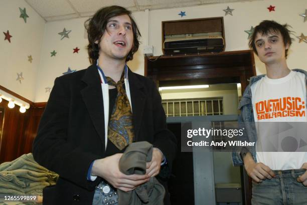 On-the-road with The Libertines in Glasgow. Pete Doherty is wearing a 'Love Music Hate Racism' t-shirt.