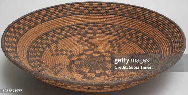 Apache, Native American, Basket, 19th century, willow and devil's claw , Overall: 4— 17 inches .