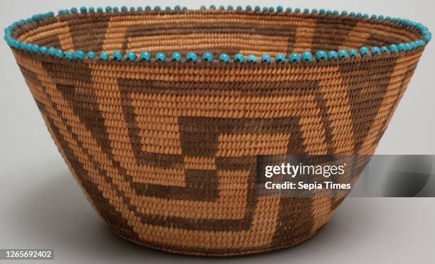 Basket, late 19th century, willow, devil's claw and beads, Overall: 4 3/8— 8 1/2 inches .