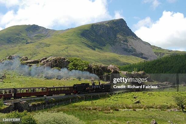 west highland railway - snowdonia fotografías e imágenes de stock