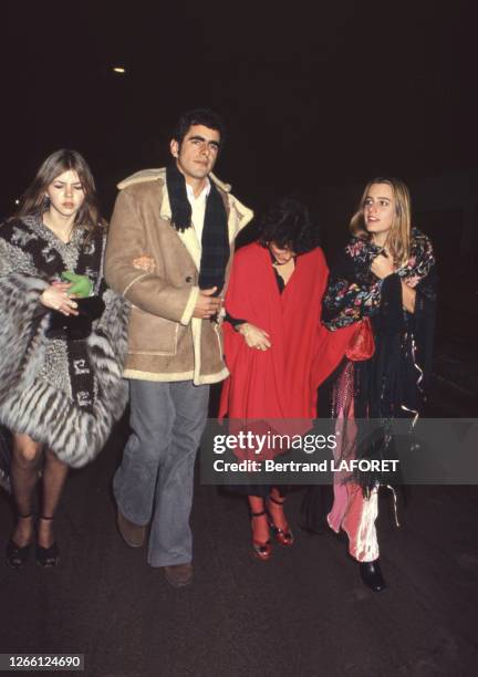 Les enfants d'Elizabeth Taylor dont Michael Wilding Jr., Liza Todd et Maria Burton à Gstaad le 24 décembre 1980, Suisse