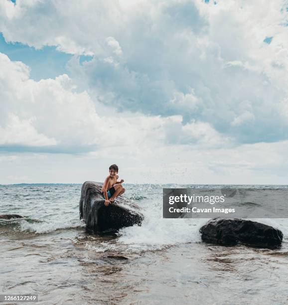 Big Splash On White Photos and Premium High Res Pictures - Getty Images