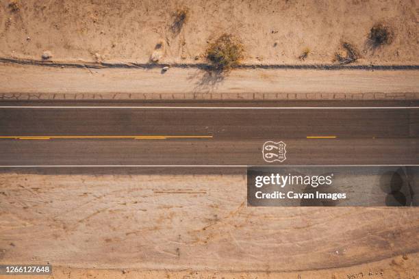 highway 66 from above, california - amboy california stockfoto's en -beelden