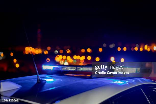 police control in the city of madrid - stehlen verbrechen stock-fotos und bilder