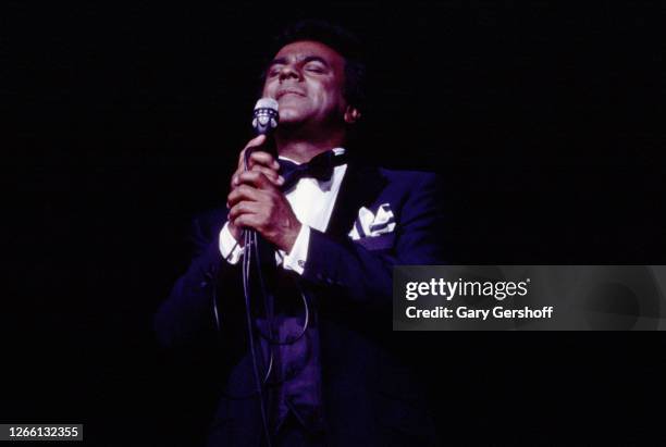 Tony Mathis Singer 2,119 Johnny Mathis Photos & High Res Pictures - Getty Images