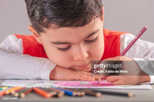 child's drawing - criança fotografías e imágenes de stock