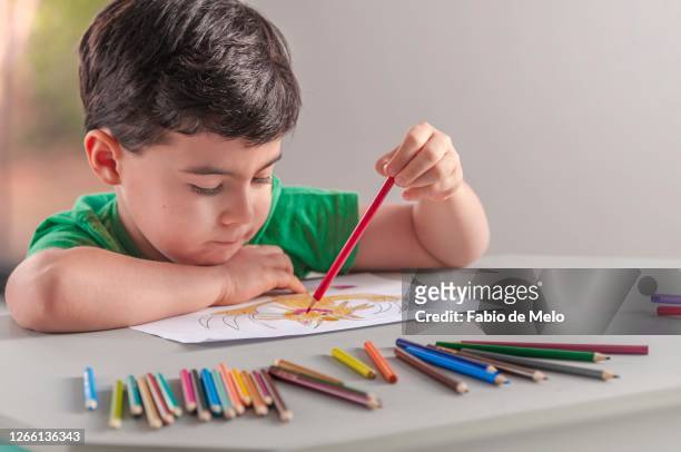 child's drawing - criança de escola stockfoto's en -beelden