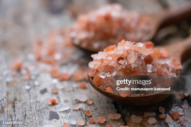 himalayan salt,spa - himalayan salt stock pictures, royalty-free photos & images