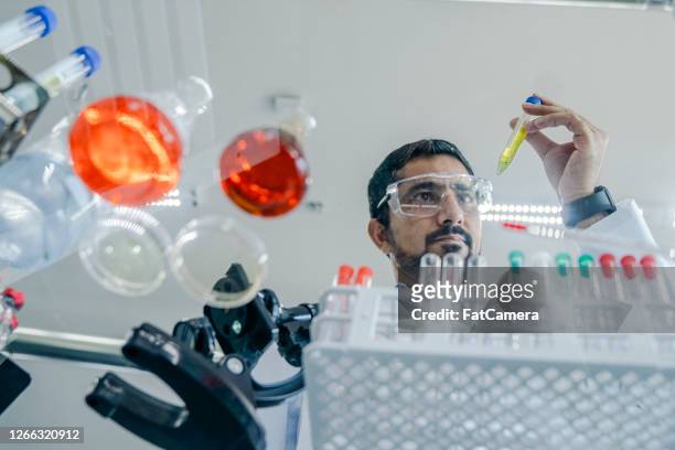 male medical researcher - crime or recreational drug or prison or legal trial stock pictures, royalty-free photos & images
