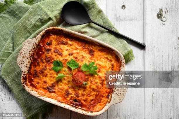 diverse keto gerechten - lasagna stockfoto's en -beelden