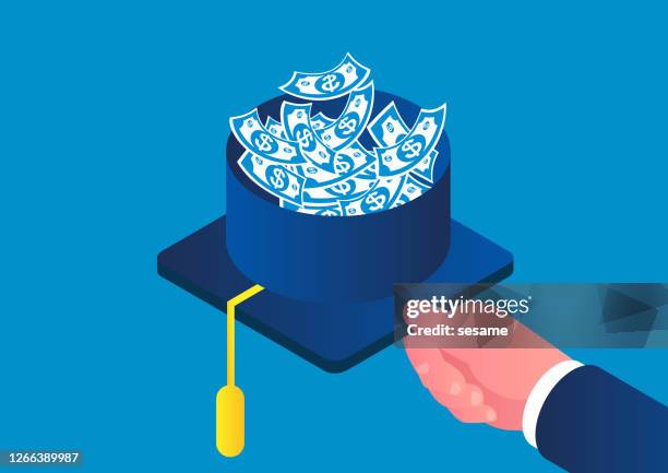 ilustraciones, imágenes clip art, dibujos animados e iconos de stock de sombrero de soltero lleno de dinero, beca o préstamo, concepto de matrícula - pago de matrícula