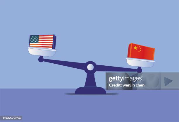 ilustrações, clipart, desenhos animados e ícones de tianping e contêineres americanos, contêineres chineses - us china trade war