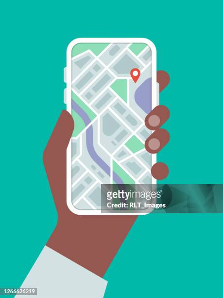 ilustraciones, imágenes clip art, dibujos animados e iconos de stock de ilustración de la mano sosteniendo el teléfono inteligente con la aplicación de navegación en la pantalla - road map