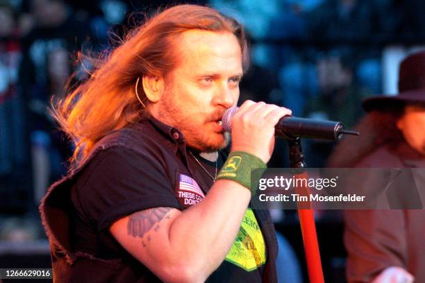 Johnny Van Zant of Lynyrd Skynyrd performs at the Mountain Winery on July 8, 2004 in Saratoga, California.